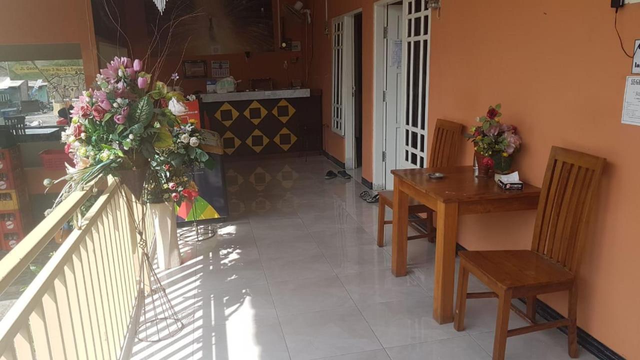 Kostel Wood 7296 Hotel Semarang